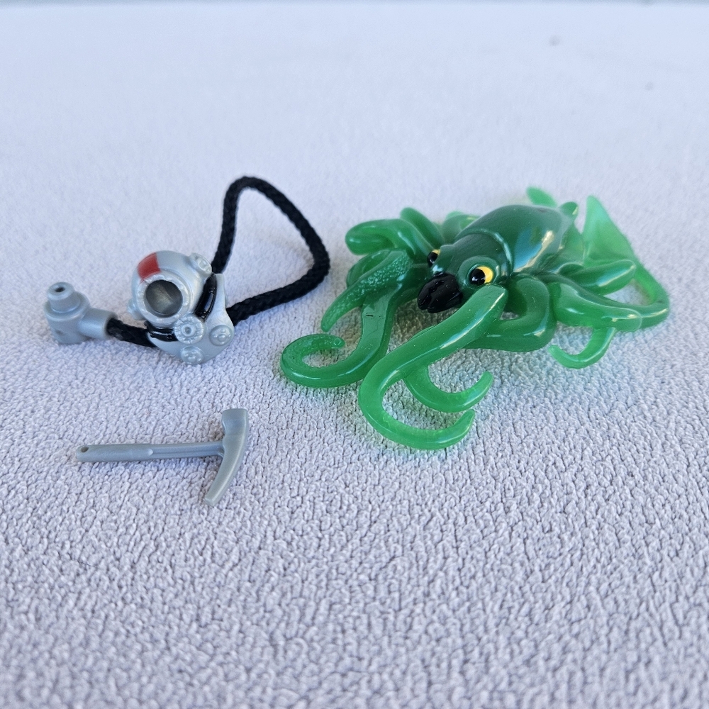 Fisher-Price Imaginext Deep Sea Diver No. B0332 Replacement Octopus Helmet